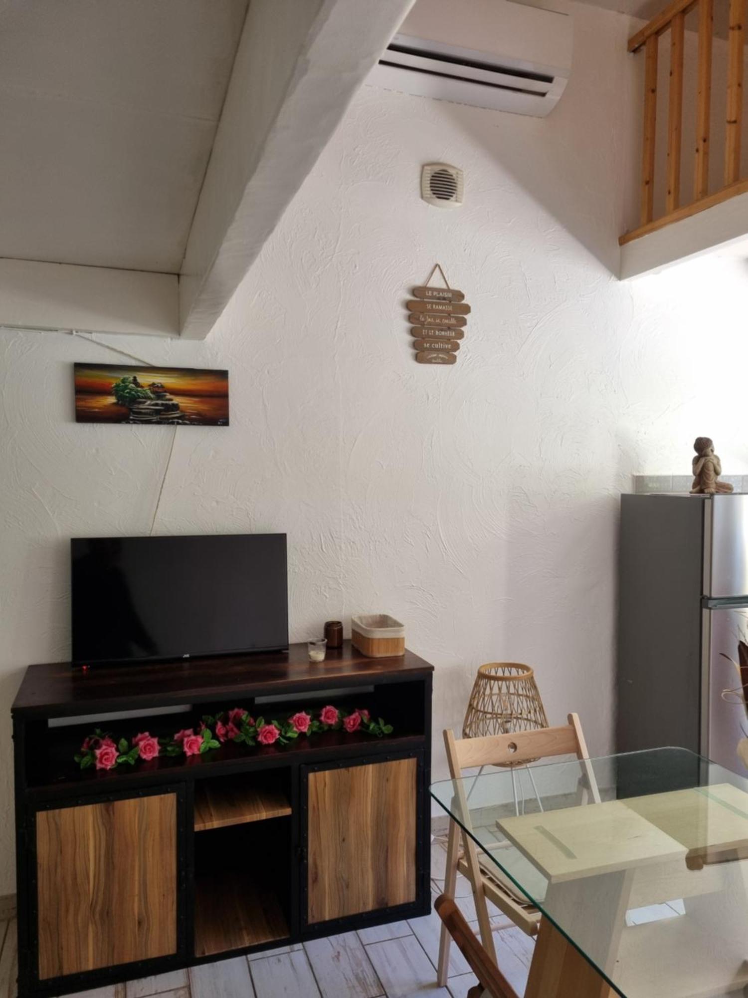 Loft Studio Avec Mezzanine, Limitrophe Monaco โรกบรูน-กัป-มาร์แต็ง ภายนอก รูปภาพ